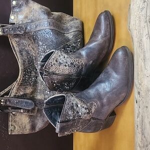 Studded Debra Frye Distressed  Ankle booties. Size: 7